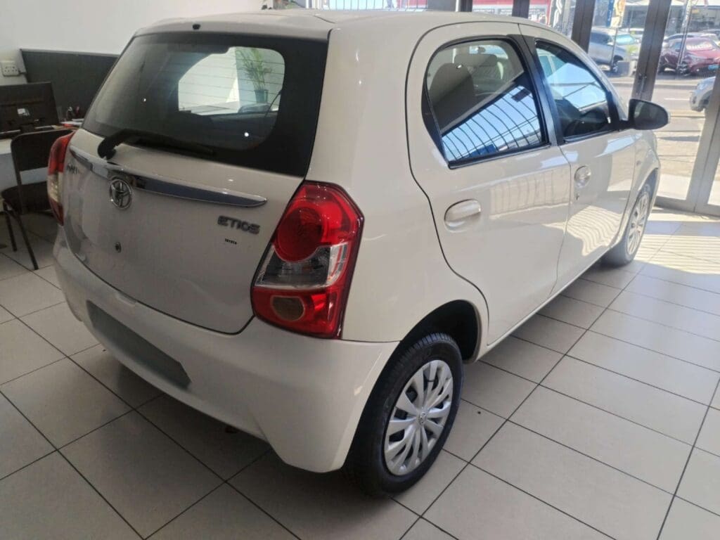 2015 Toyota Etios 1.5 Xi