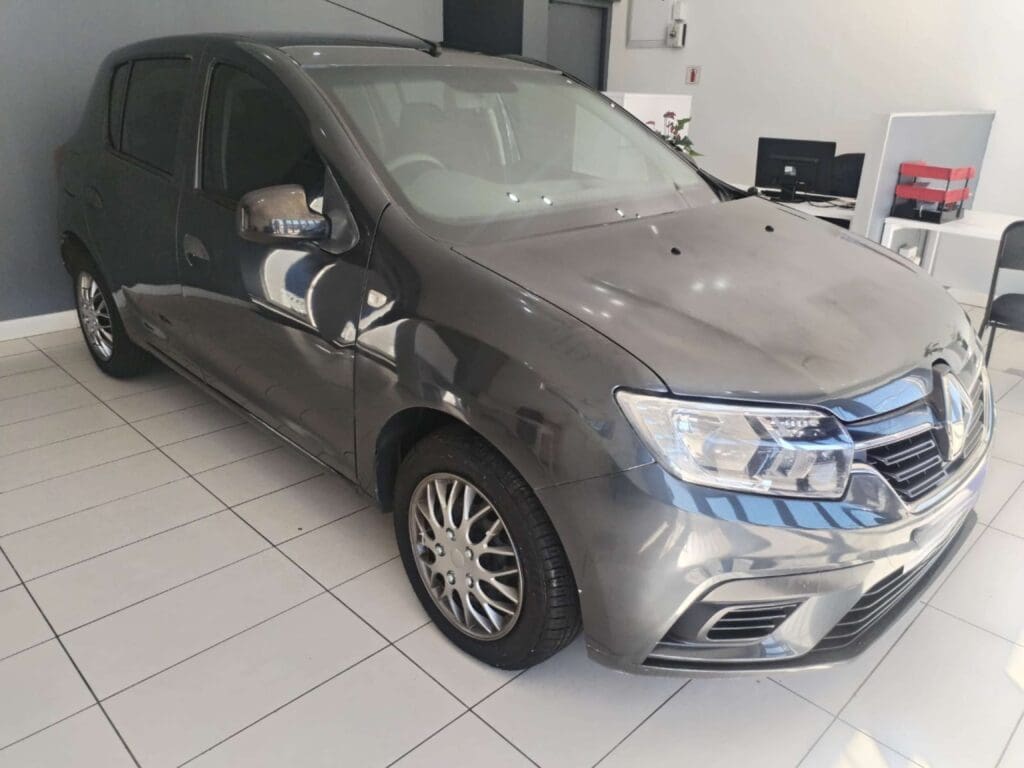RENAULT